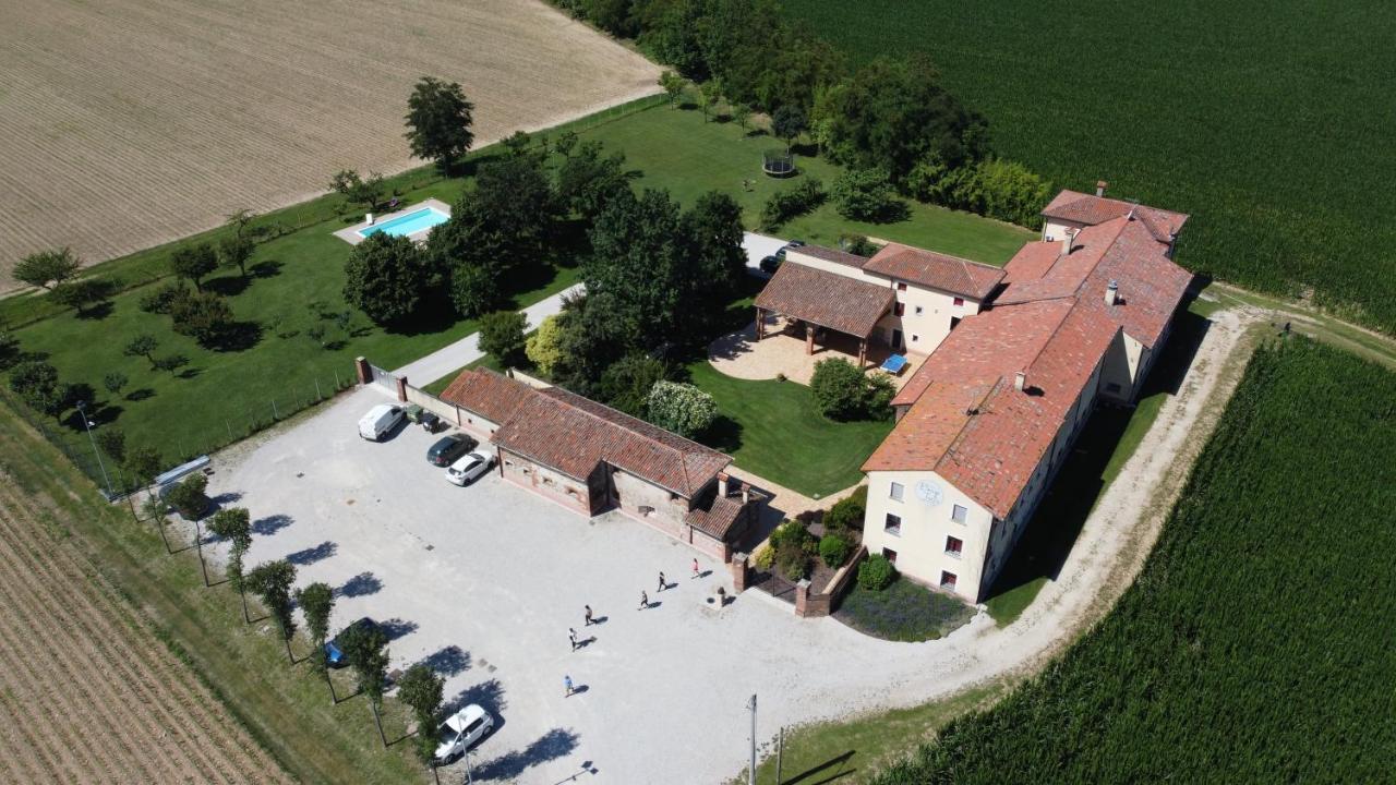Agriturismo Borgo Tecla Rosa Ngoại thất bức ảnh